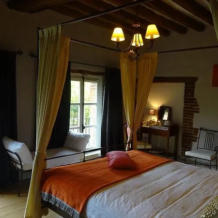 Moulin De Sévoux Bed & Breakfast 3*